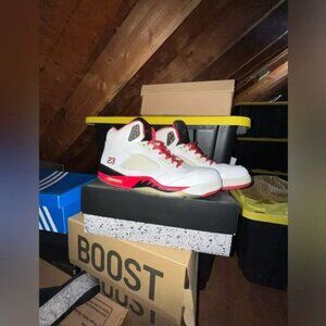 Jordan 5 Retro - Fire Red